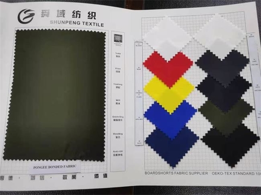 140gsm Softshell-Polyester Duidelijke Gedrukte Stof in entrepot voor Jasje