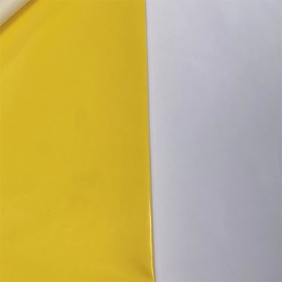 Gele In te ademen Openlucht de Stoffen75d Softshell Vacht van 230gsm